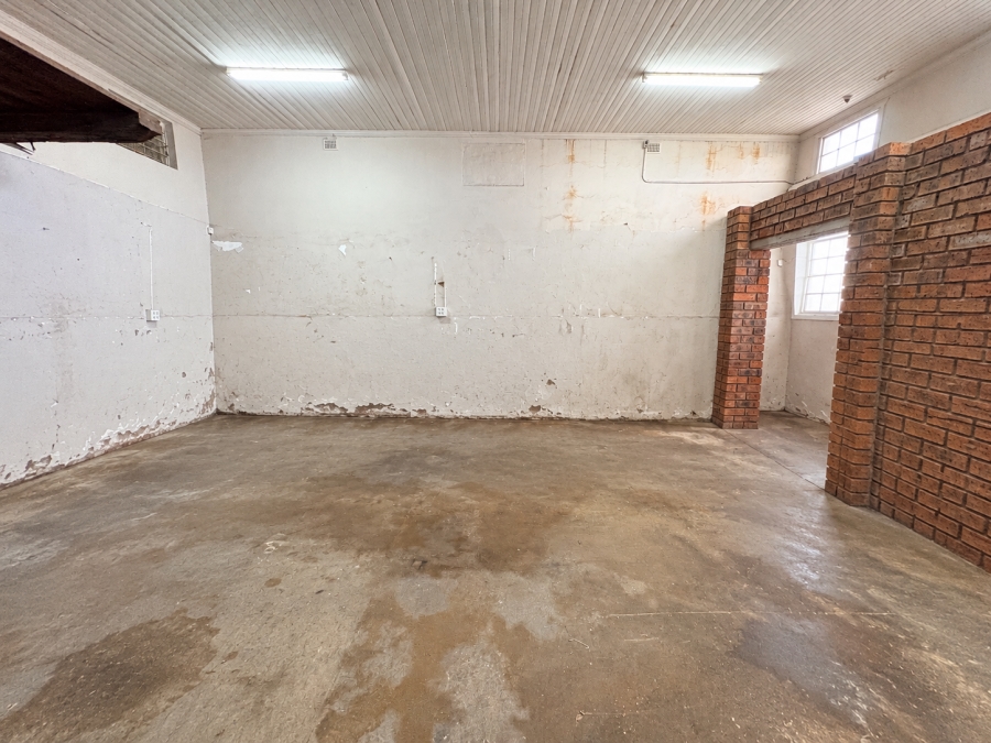 Commercial Property for Sale in Vincent Eastern Cape